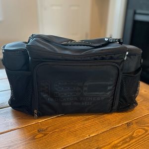 Brand New! Isolator Fitness 6 Meal Isobags - Black Out Edition